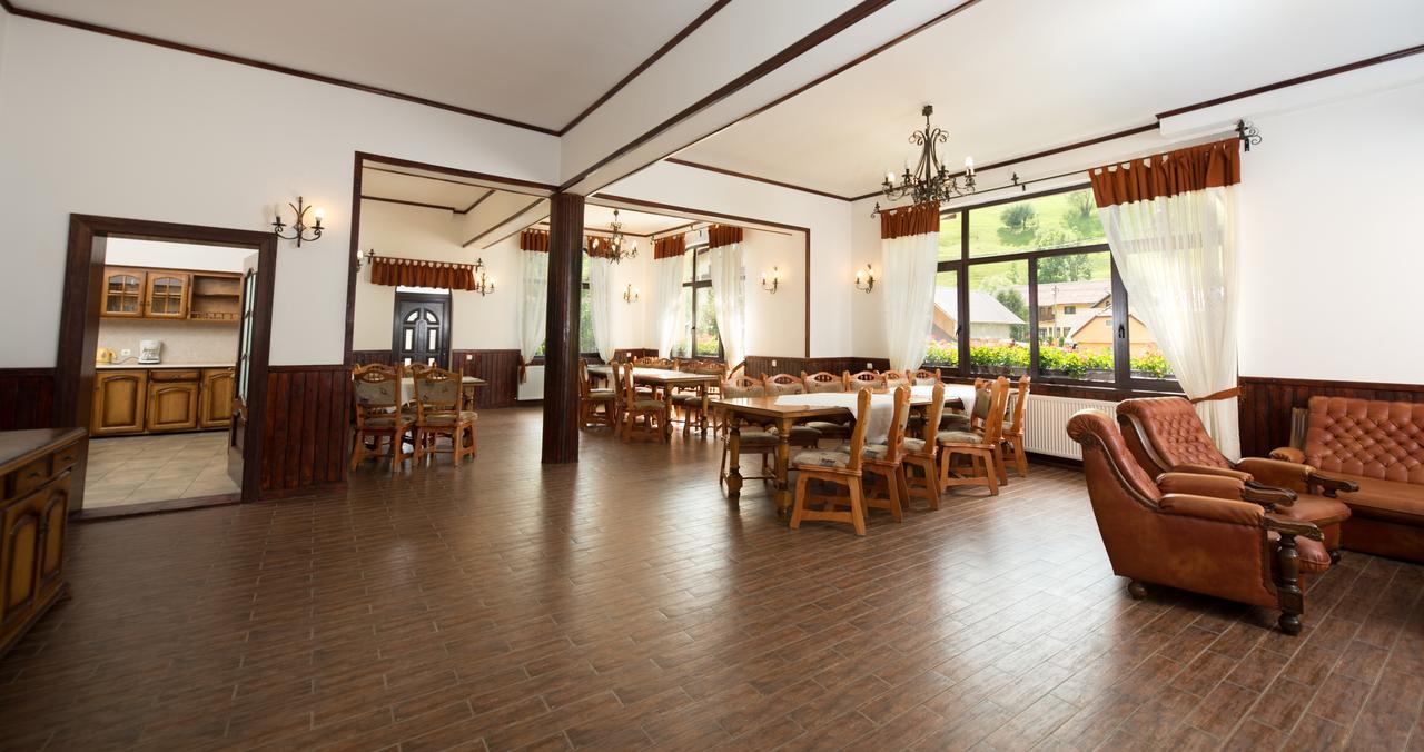 米奥修德萨斯 Complex Craiasa Muntilor Moieciu酒店 外观 照片
